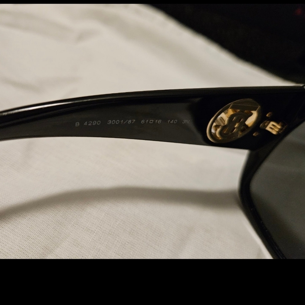 Burberry Sunglasses - Picture 3 of 6